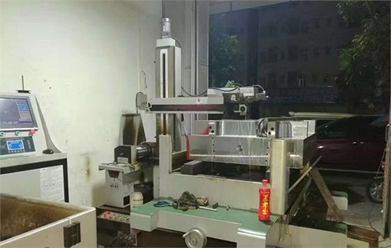 江西（合力模具）加工現場(chǎng)
